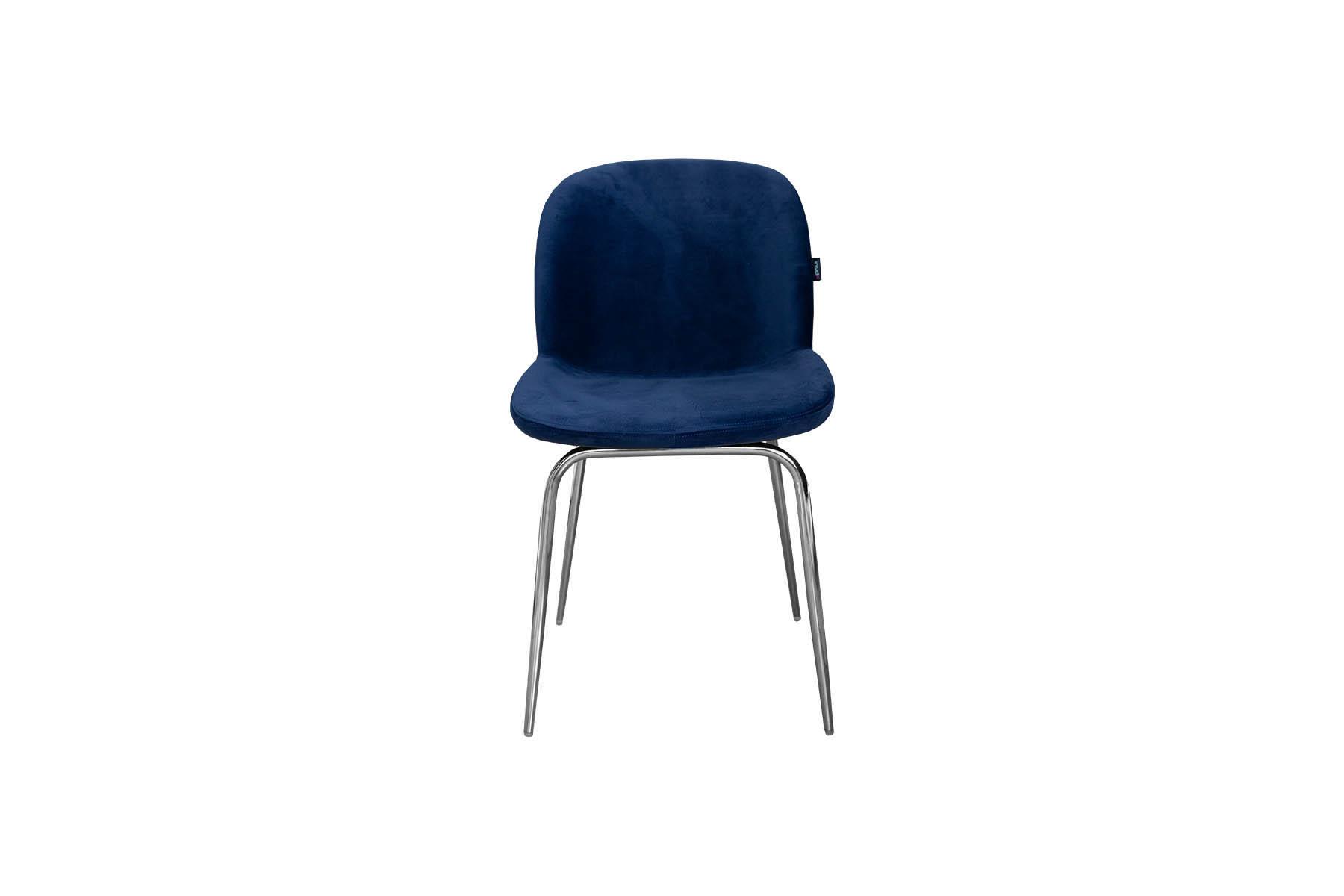 Trpezarijska stolica Iv svojim zaobljenim oblikom sjedišta lako će uklopiti meke elegantne linije u moderni prostor. Kombinirajte je sa okruglim stolovima za upotpunjen dojam blažeg dizajna, ili zaigrajte stilsku igru kombinirajući je sa kontrastnim pravougaonim trpezarijskim stolovima.