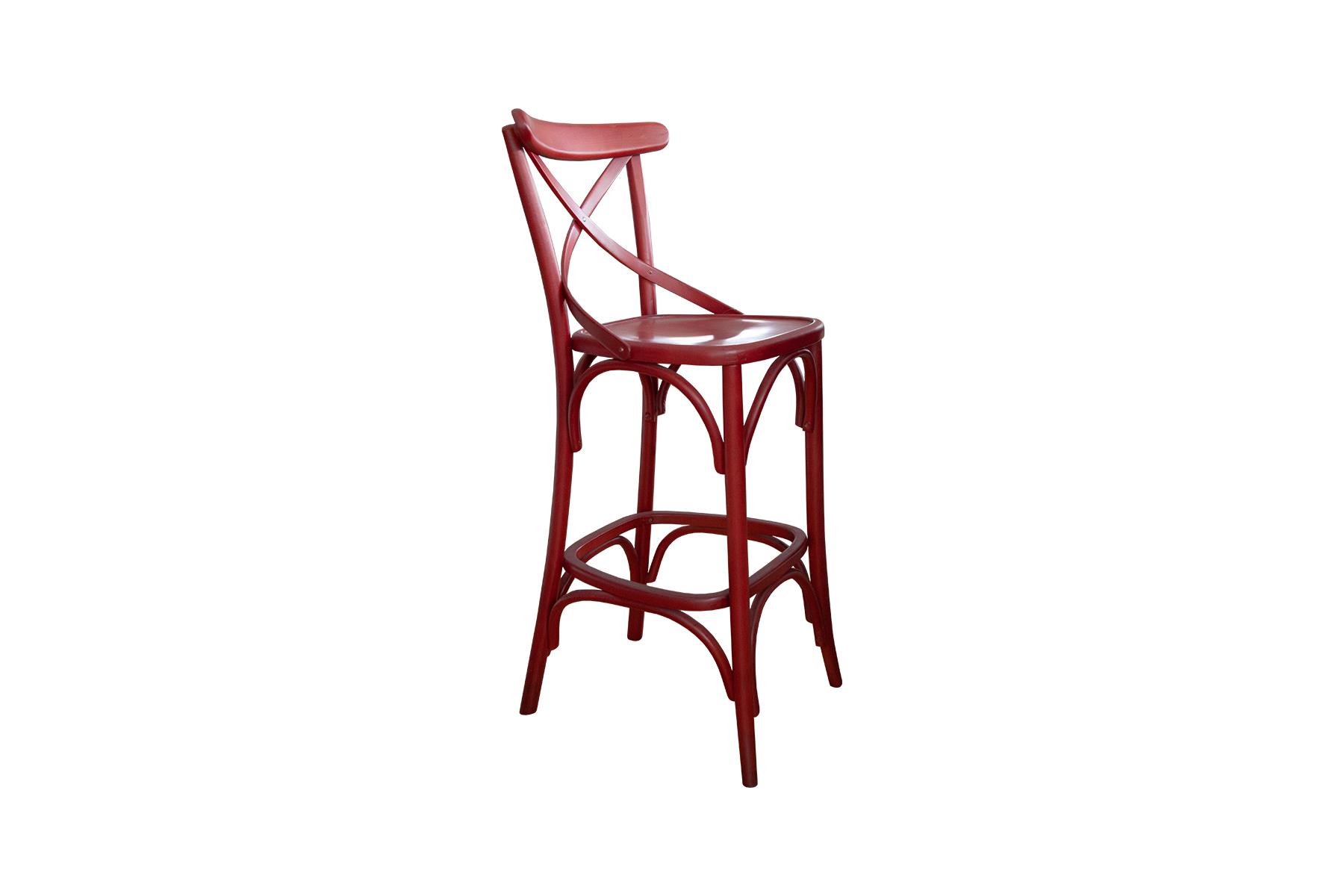 Elegantna, trendi stolica klasičnog stila, konstrukcija od drveta i tapacirano sjedište u boji po vašem izboru.